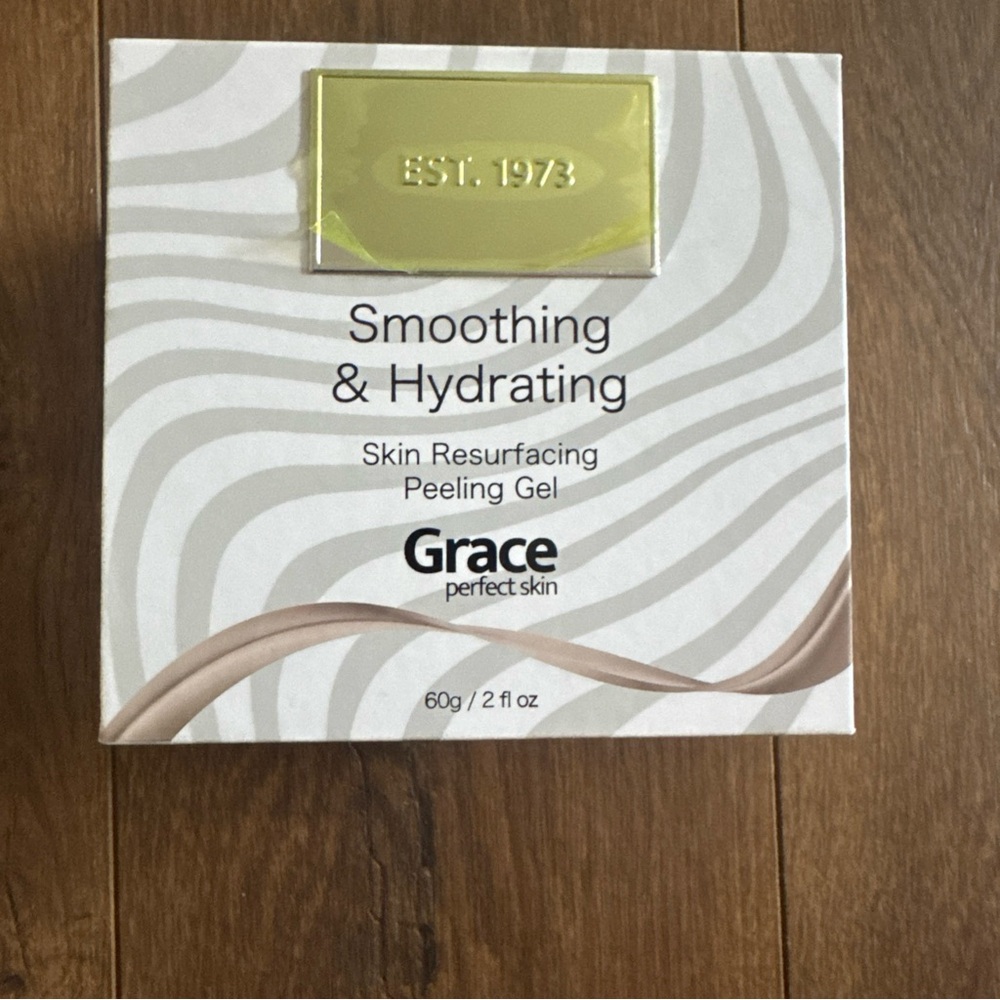 Grace White and Gold Hydrating Peel